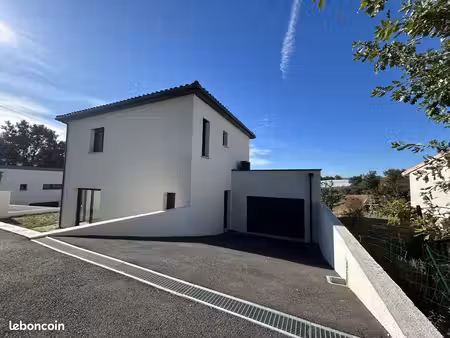 maison 5 pièces 106 m²