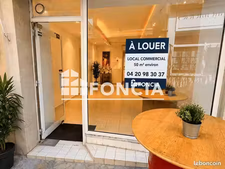 local commercial 55 m²
