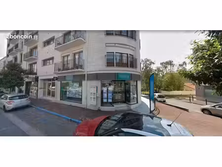 local commercial 68 m2