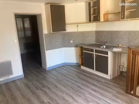 loue t3 terrasse véranda et jardin