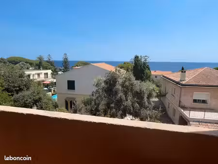 t3 bastia / pietranera meublé avec vue mer  terrasse et parking privé