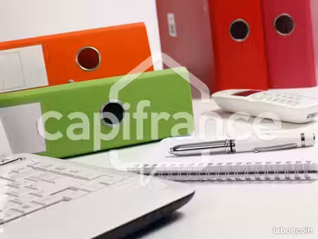 bureau 9 m²