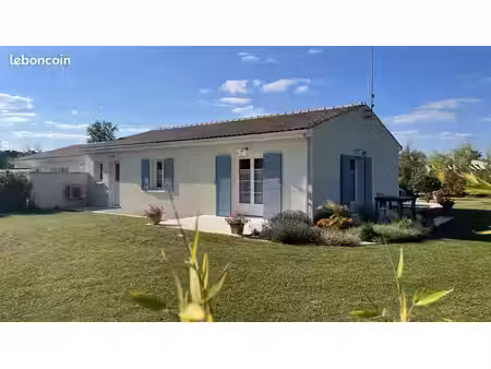 maison dans villages senior