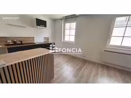 appartement t3 lumineux et rénové en hypercentre de rochefort