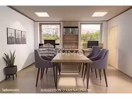 bureaux 690 m²