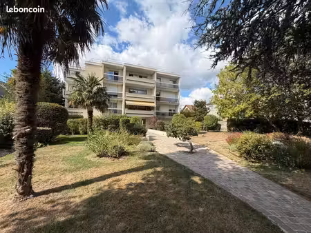 appartement 4 pièces 109 m²