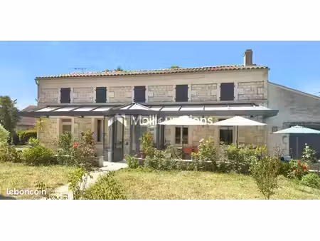 propriété 6 pièces 240 m²