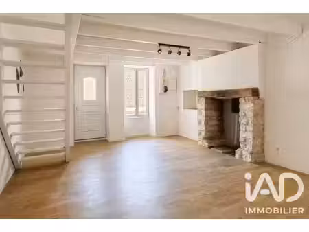 maison à xambes (16330)
