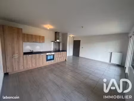 appartement 3 pièces 64 m²