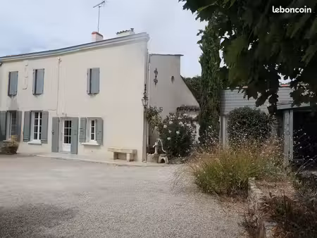 propriété 7 pièces 195 m²