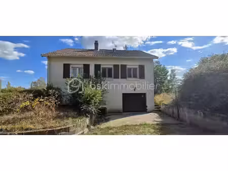 maison traditionnelle de 96 m² à cornant