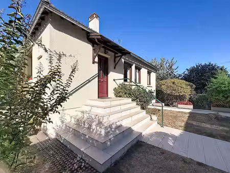 potentiel  3 chambres  sous-sol total  beau jardin