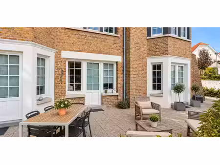 appartement à louer à knokke pour € 1.750 avec 3 chambres à coucher