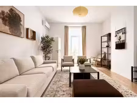 co-living moderne dans une maison entièrement rénovée