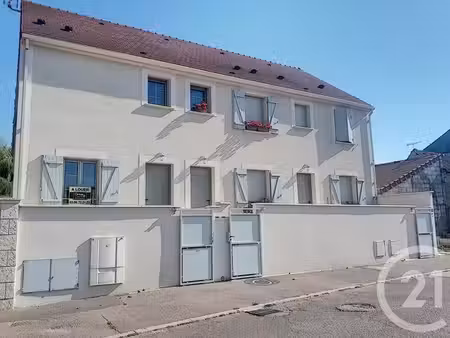 appartement t4 à louer - 4 pièces - 78 m2 - escamps - 89 - bourgogne