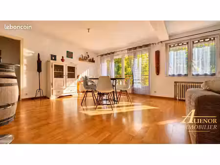 appartement 3 pièces 67 m²