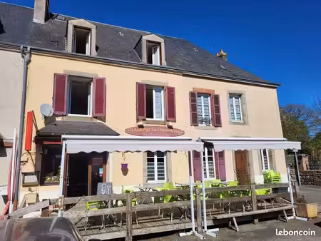 local commercial 1372 m² chéniers