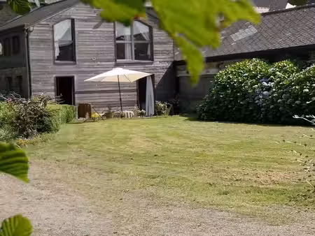 maison  terrain   batiment annexe