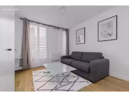 location studio meublé 22 m²