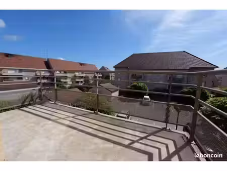 appartement 74m2 balcon parking résidence sécurisée