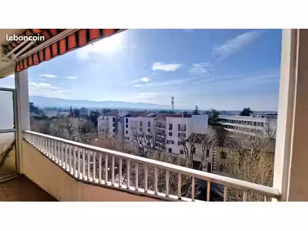 joli appartement rénové t3 proche des commerces en centre ville de romans