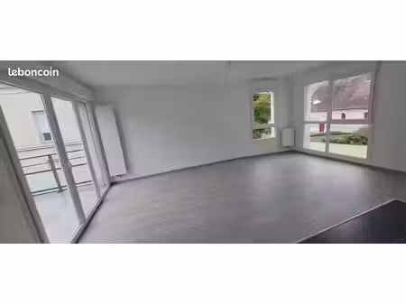 location appartement t3 71m² avec garage fermé à st brice-courcelles