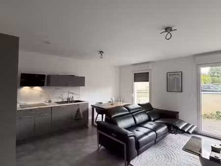 appartement haut standing récent avec jardin