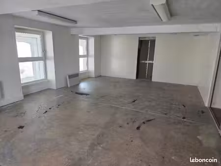 local commercial 325 m²
