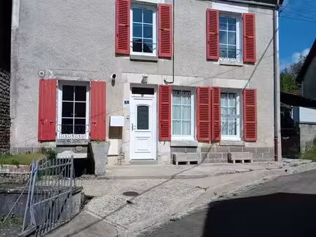 maison au calme et terrain  89560