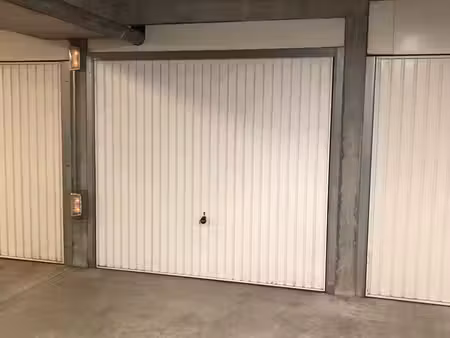 loue garage fermé très sain et sécurisé – rue ligonnet