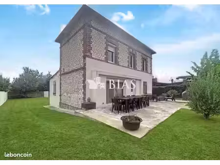 maison 5 pièces 140 m²