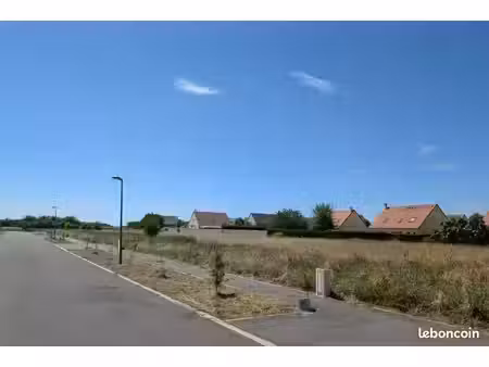 terrain 607 m² fresnay l eveque