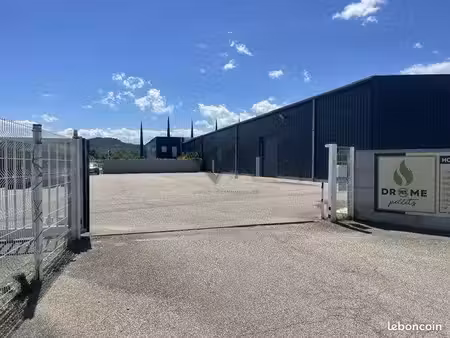 local 400 m² châteauneuf-du-rhône