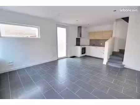 ensemble immobilier - hyper centre bourg-achard