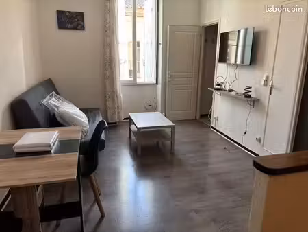 studio 1 pièce 25 m²