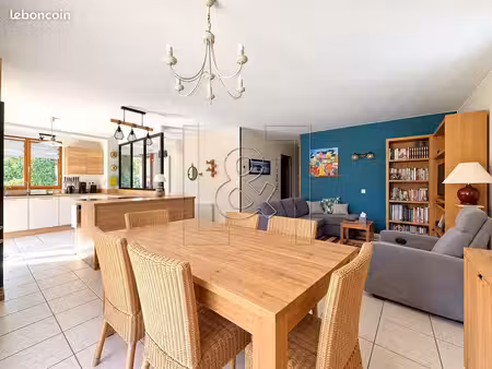 pavillon 4 pièces 82 m²