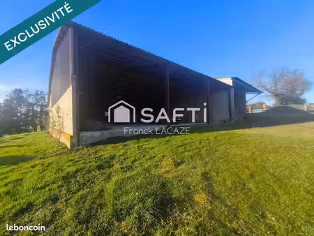 immeuble 641 m² lasserade