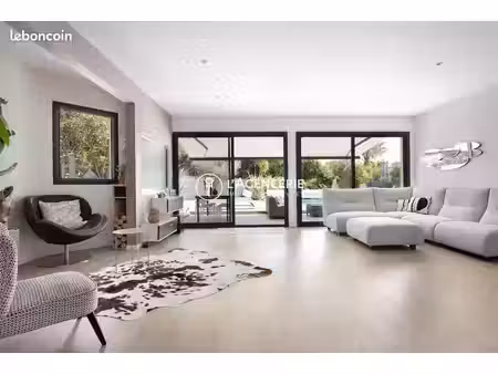 propriété 5 pièces 150 m²