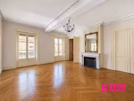 appartement de prestige st just