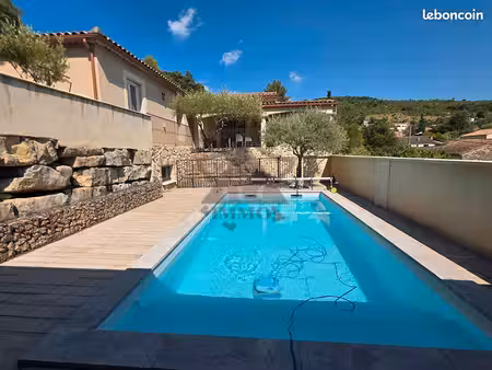 villa 4 pièces 115 m²