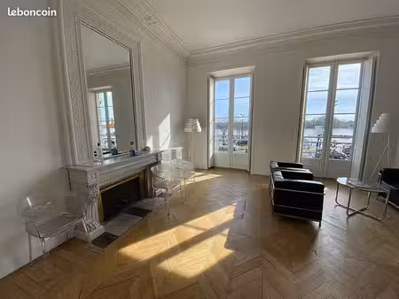 bureau à louer quai des chartrons