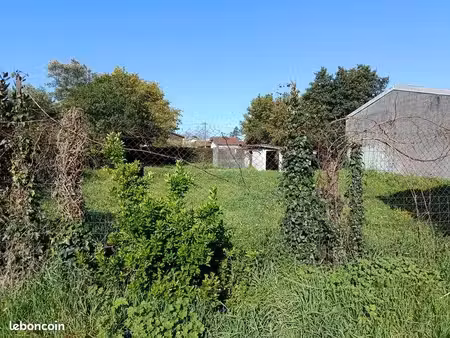 terrain 496 m² queyrac
