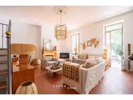 maison de luxe à vendre dans le quartier le cabot