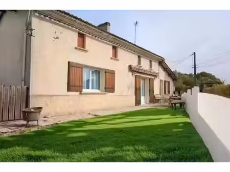 vente maison 4 pièces 117 m² à saint-martin-du-bois (33910)  186 600 €