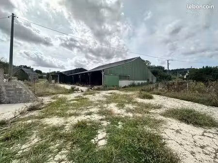 hangar de 900 m2