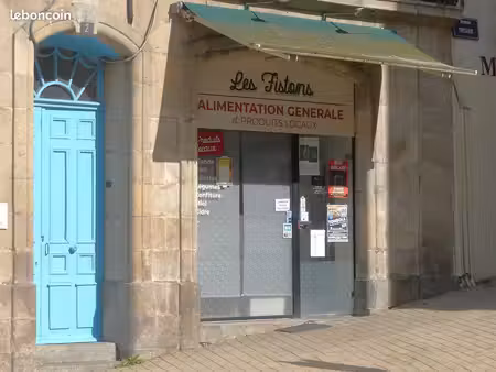 local commercial avec vitrine au coeur de morlaix