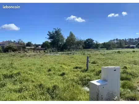 terrain 632 m² le porge