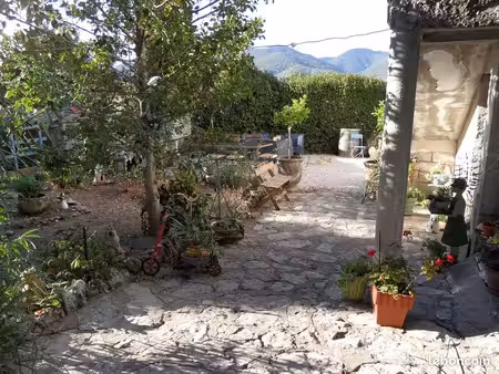 maison individuelle sur sous-sol + garage + dépendance