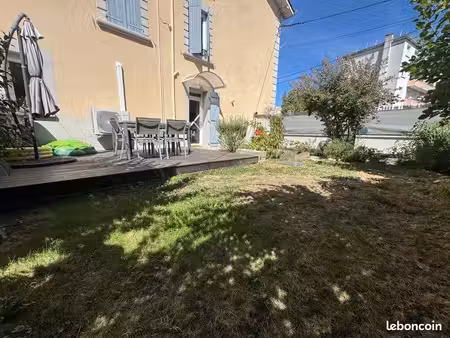 t3 78m2 avec rez de jardin 90m2  garages et caves - aucun travaux