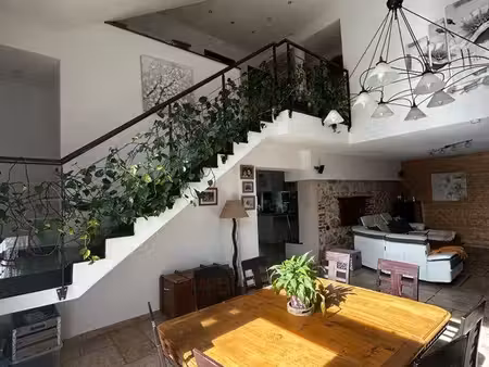 maison familiale de 240 m2 avec piscine